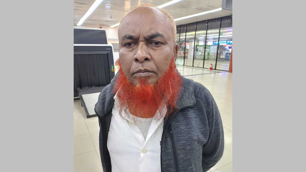 শাহজালাল বিমানবন্দরে সোনা ‘পাচারকালে’ ধরা খেল বেবিচকের নিরাপত্তাকর্মী